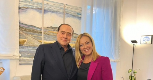 Berlusconi et Meloni.jpeg