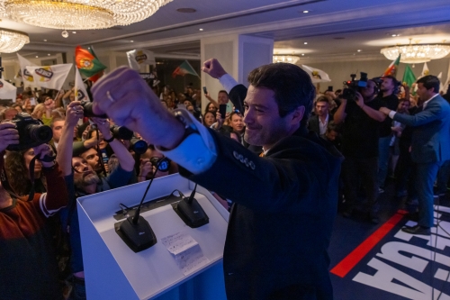 Chega 1.jpg