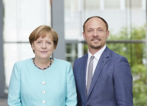 Angela Merkel et Marco Wanderwitz.jpeg