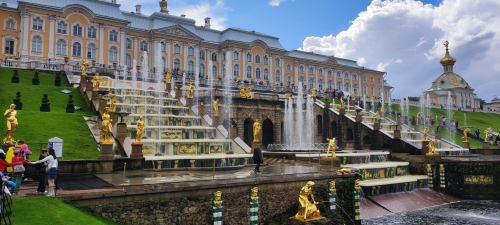 Peterhof.jpeg