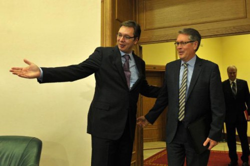 Aleksandar Vučić et Aleksandr Chepurin.jpg