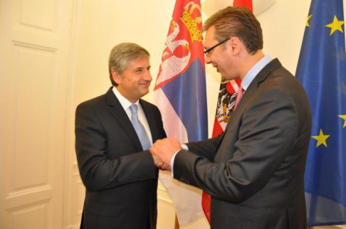 Michael Spindelegger et Aleksandar Vučić.jpg